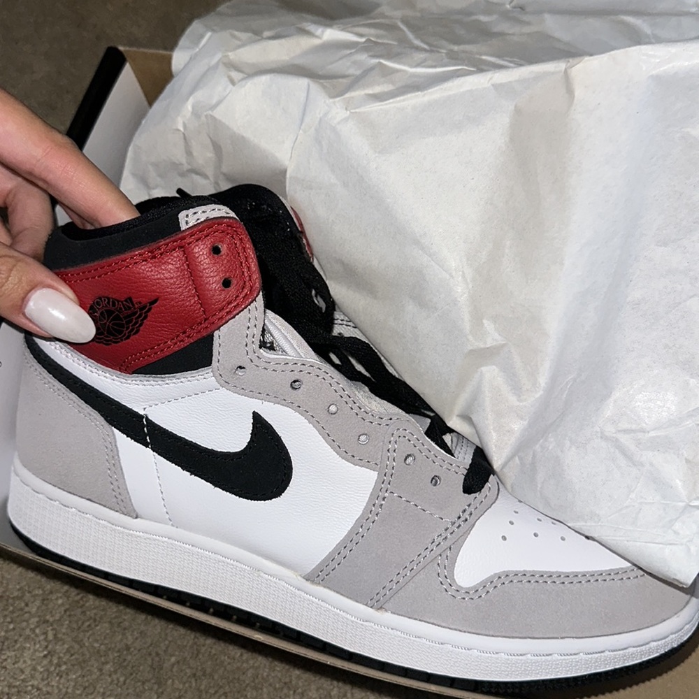Air Jordan 1 Retro High Smoke Grey OG GS 7Y